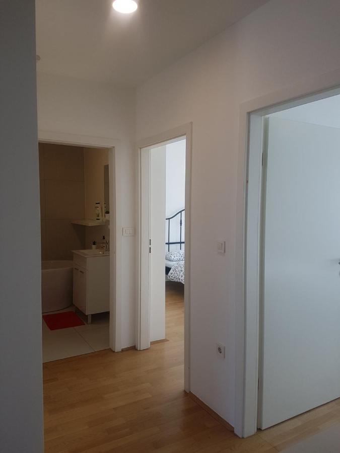 Deluxe Apartment Kristian Whit A Private Parking Риека Экстерьер фото